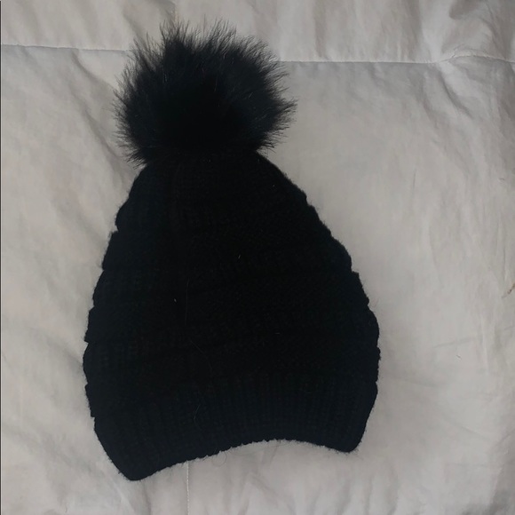 winter hat - Picture 2 of 3